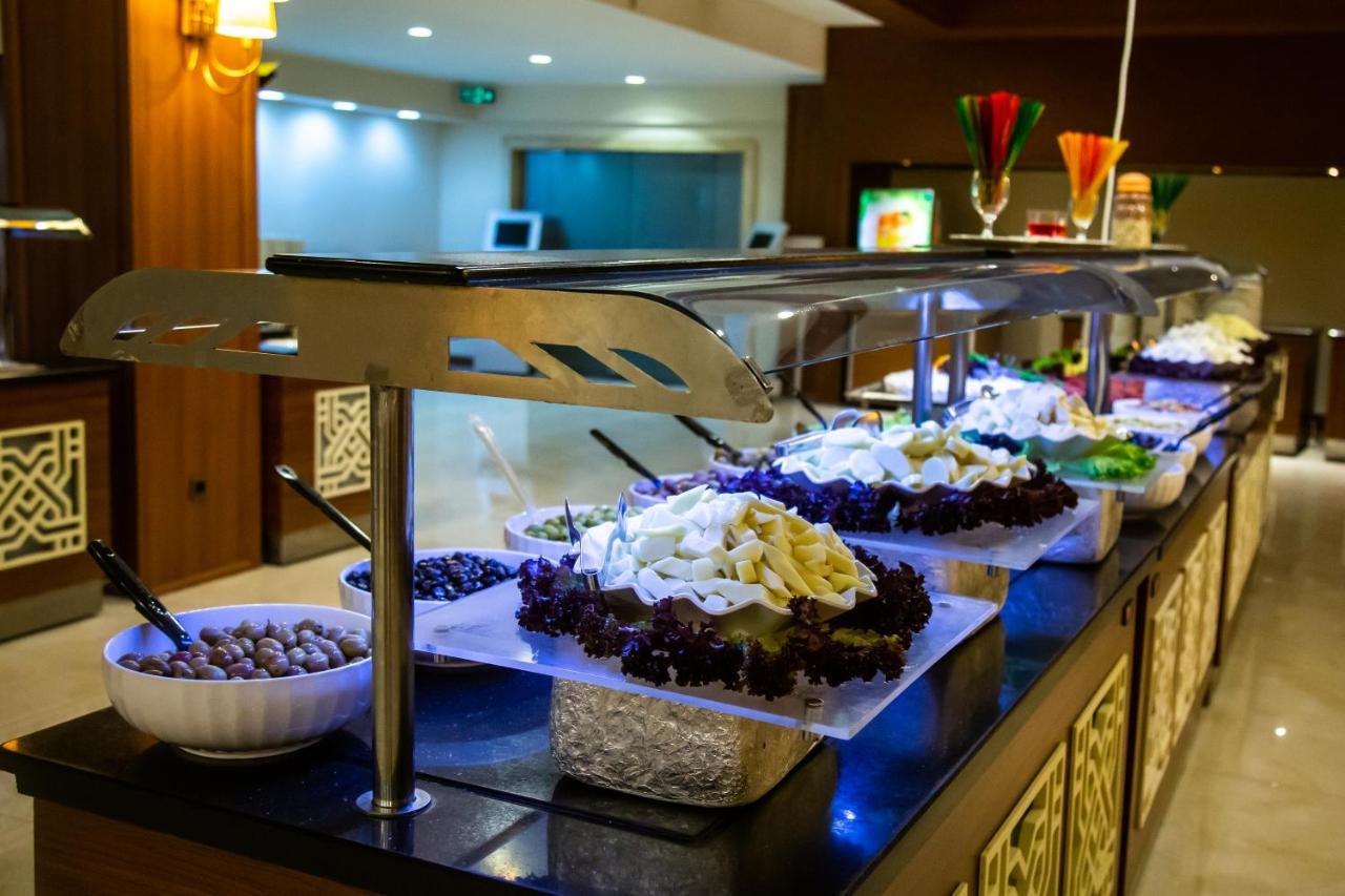 克洛萨泰马尔温泉酒店 Karahayit  外观 照片 A salad bar