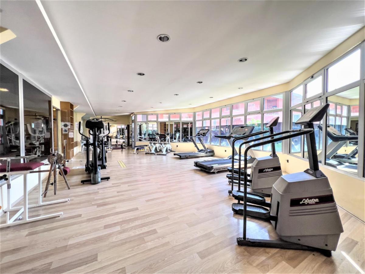 克洛萨泰马尔温泉酒店 Karahayit  外观 照片 The gym at the hotel